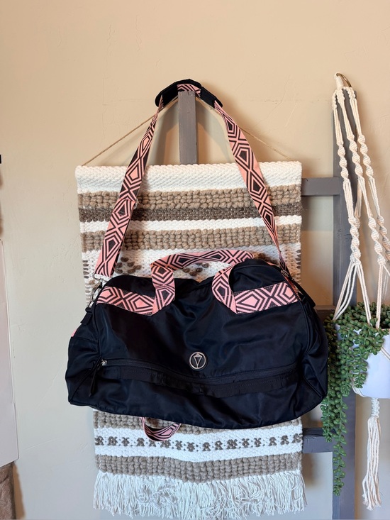 girls' lululemon bag Everywhere Belt Bag, 1L (Carnation Red) and sunscreen in this mini backpack and go wherever the day takes you. Looking for lululemon purse for